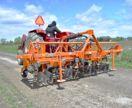 Struik rotary weeder 4 rows