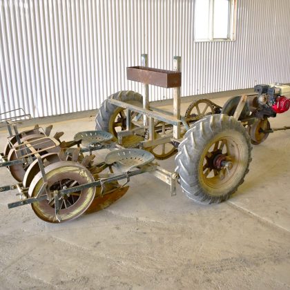 Transplanteur Holland motorisé pour oignons