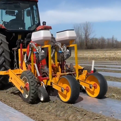 Ferris Polyplanter for sweet corn
