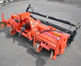 Roto-butteuse Kuhn pour carottes