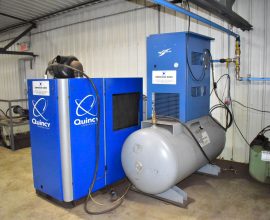 Quincy compressor with dryer