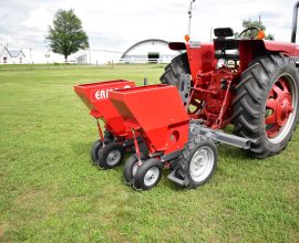 Erme PLM2 mechanical garlic planter